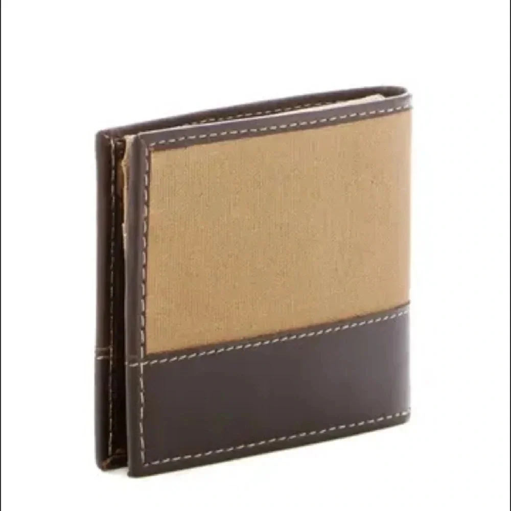 🎉🎉HOST PICK🎉🎉Timberland Genuine Leather Passcase Wallet, NWT